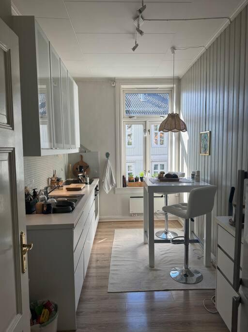 Apartment Super In Heart Of *